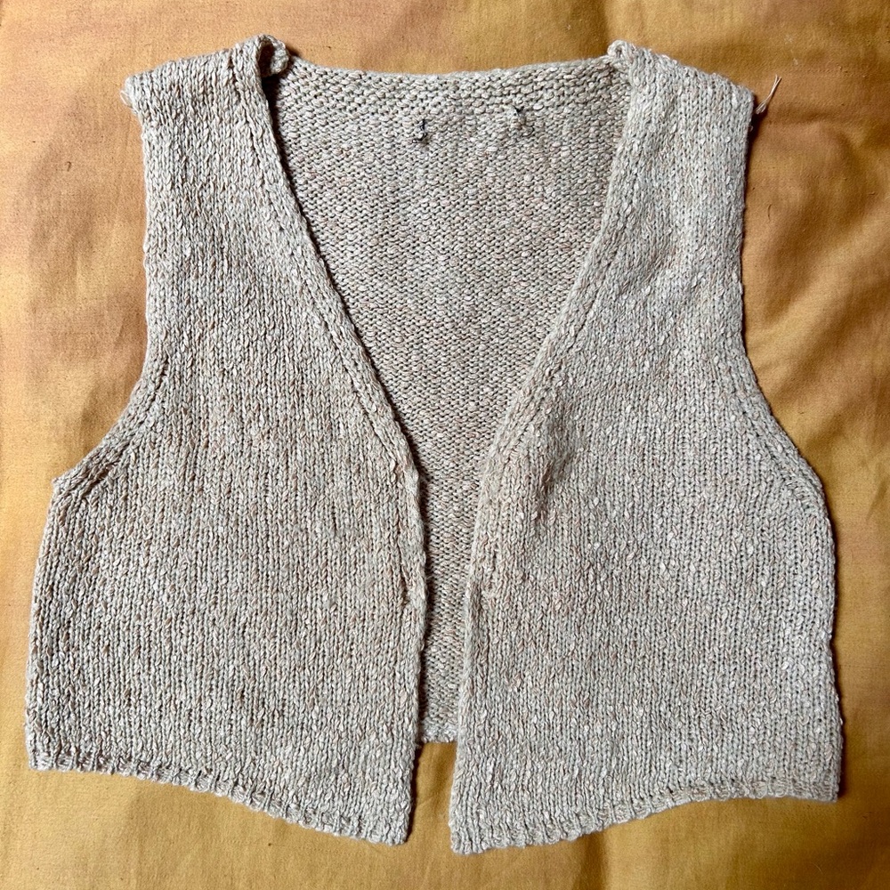 Sweater vest
